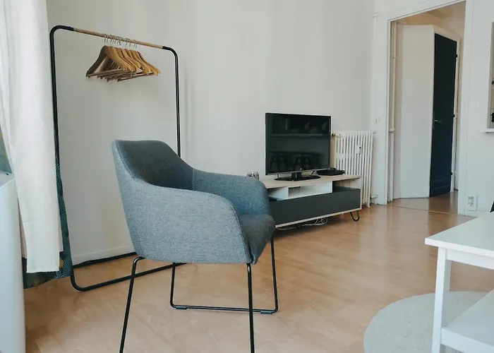 Joli - Promenade Des - Acces