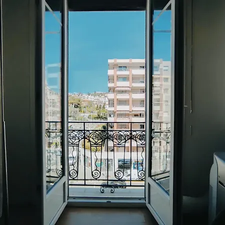 Joli - Promenade Des - Accès